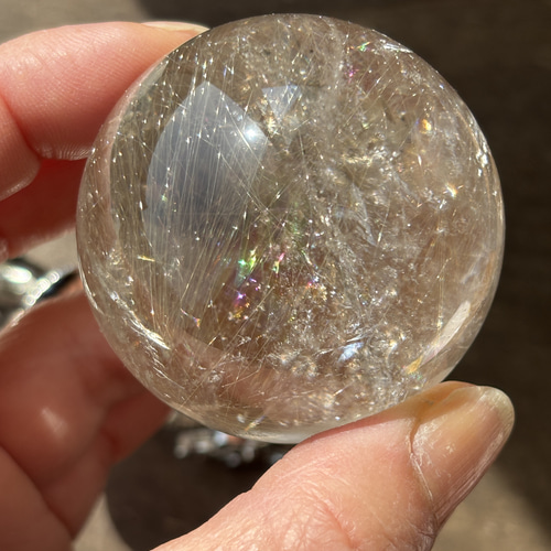 虹入り！美しいエンジェルヘアルチルクォーツ☆スフィア☆48ミリ☆No.1