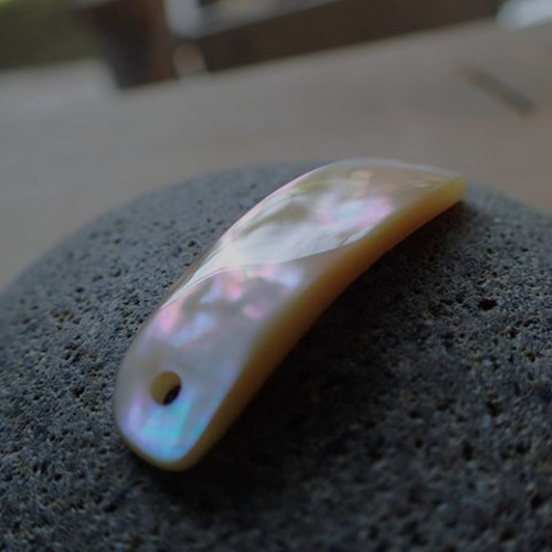 沖繩產夜光貝2 孔零件vol:3 手鍊happymarin 的作品17425821｜Creema