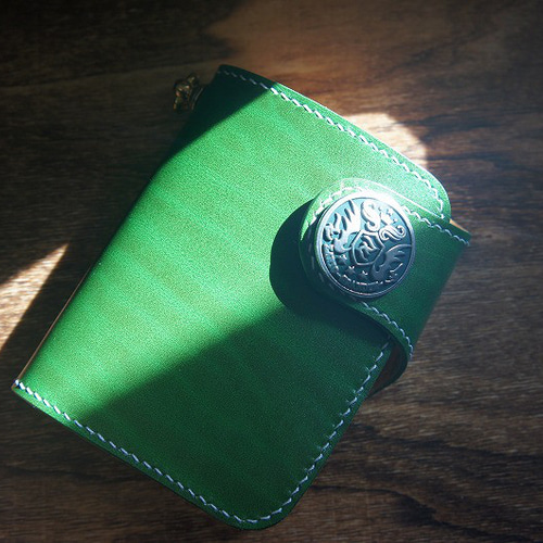 送料無料　ルガトショルダーのバイカーズウォレット【パロットグリーン】 受注製作】【送料無料】【プレミアムウォレット】ルガトショルダーの