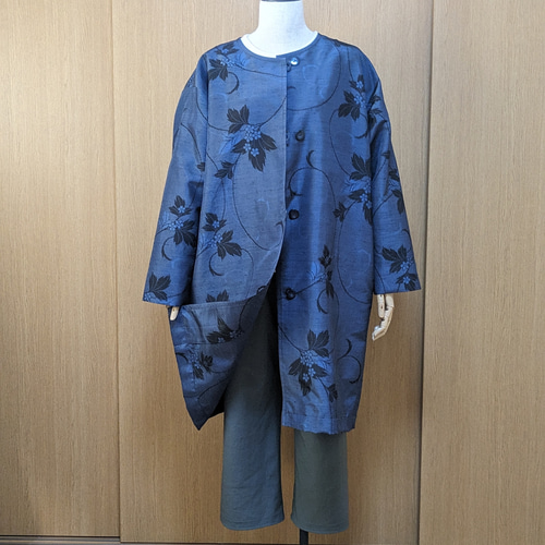 SOLD お値下げ中 着物リメイク ノーカラーコート 紬 FREE SIZE コート  