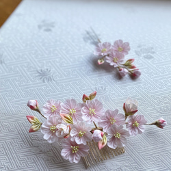 桜のつまみ細工髪飾り　成人式　七五三　入学式　 1枚目の画像