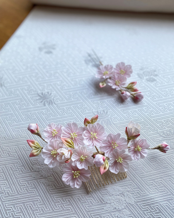 桜のつまみ細工髪飾り　成人式　七五三　入学式　 1枚目の画像