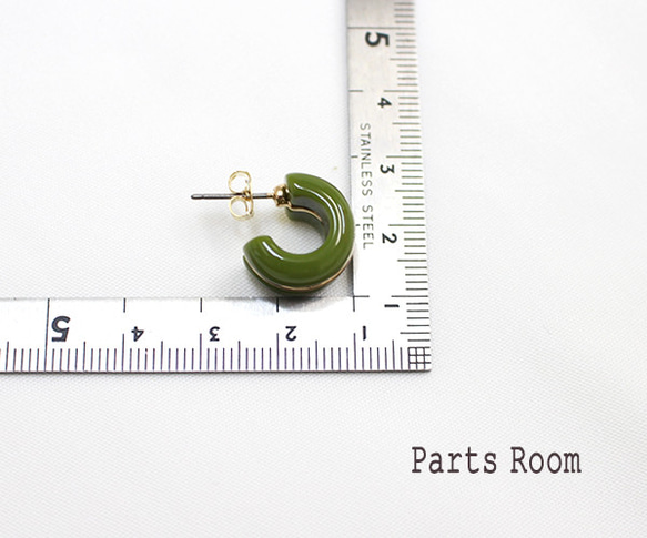 [2 件] 樹脂金屬點圈耳環 [白色] -st-03814-1 第5張的照片
