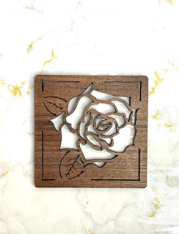 コースター「薔薇」木の素材：ウエッジウッド 1枚目の画像