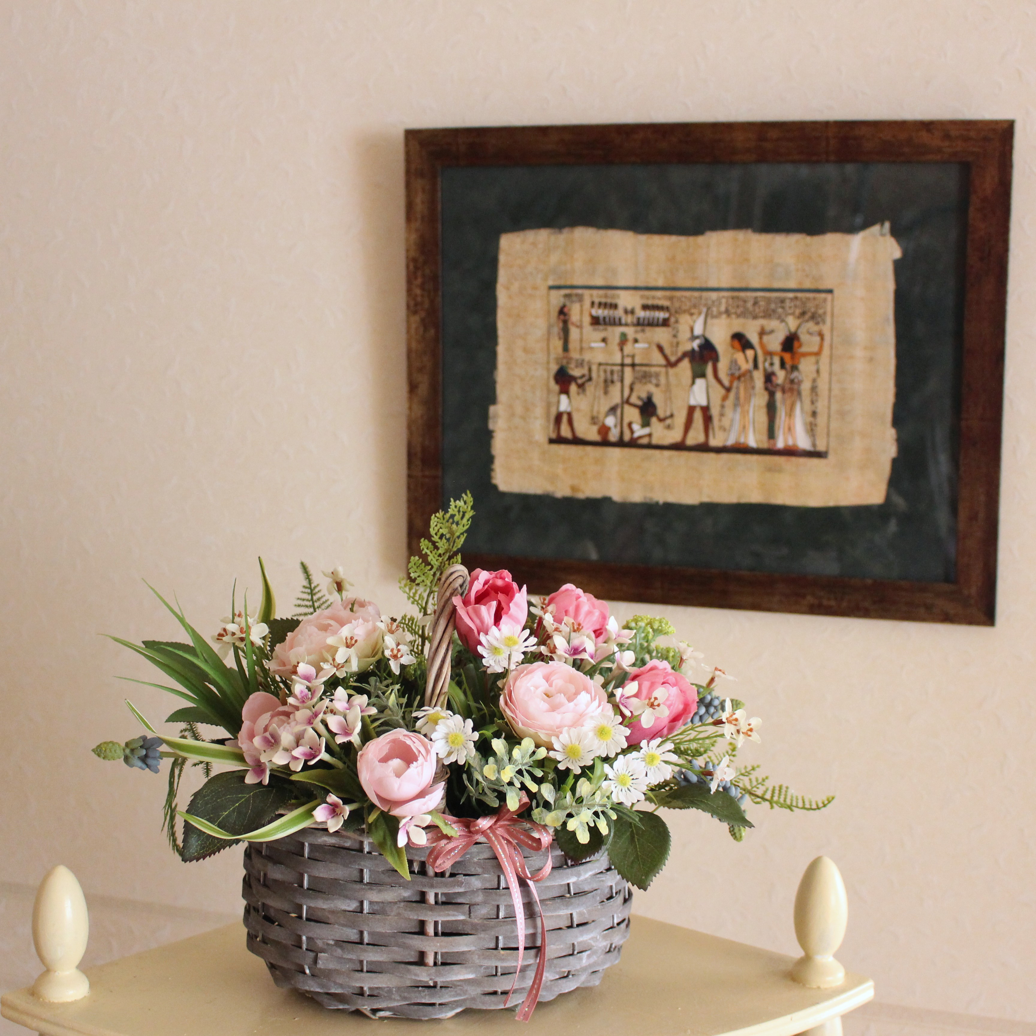 再販：チューリップ＆ローズの「大人ピンクバスケット」アレンジ・アートフラワー（上質造花）