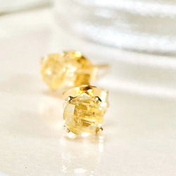 k14gf 〜ハニーゴールド〜 ゴールデンルチルクォーツのスタッドピアス 5枚目の画像