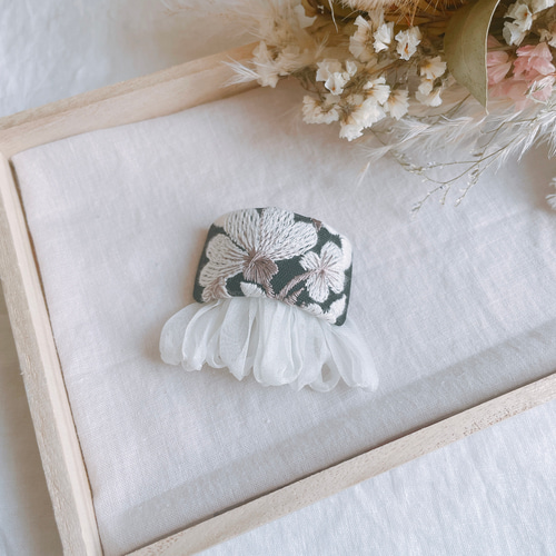 大人可愛いリボンロングポニーフック☆インド刺繍リボンLP6 上品で大人っぽい インド刺繍リボンのポニーフック 華やか
