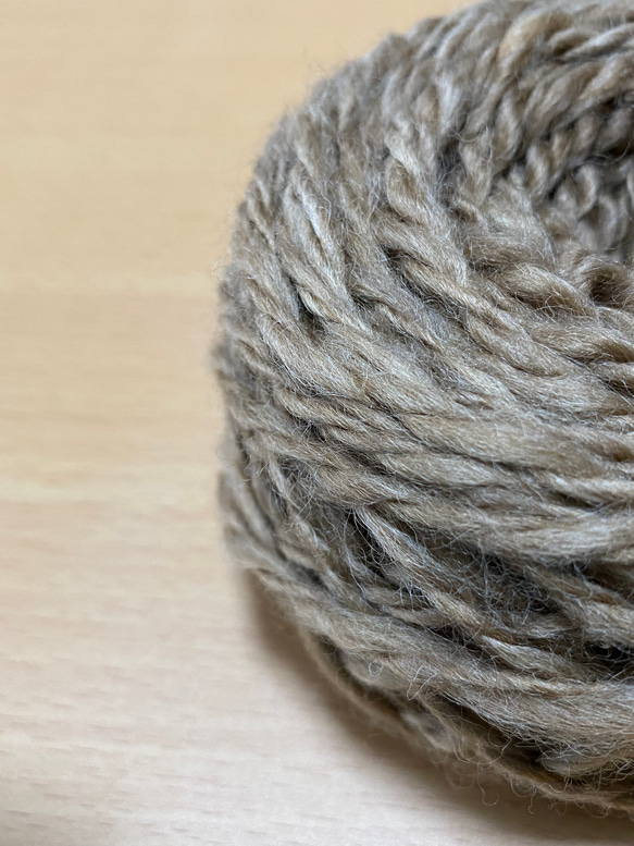 手紡ぎ糸 ニュージーランドハーフブレッド 2枚目の画像