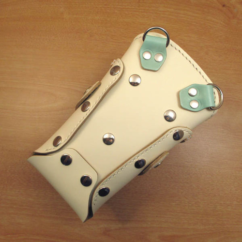 手縫い 本革 6丁差しシザーケース (ホワイト＆空色) SCA-53/WHH その他  