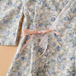 【80】ベビー袴　チューリップ✖︎紺色の袴とかぶれる布兜のセット 3枚目の画像