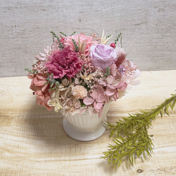 早割　母の日2024  くすみピンクのカーネーションのアレンジメント　プリザーブドフラワー　結婚祝い　フラワーギフト　春 8枚目の画像