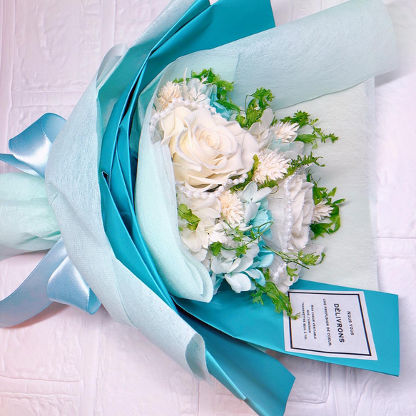 プリザーブドフラワー花束　ホワイトブルー　ブーケ 2枚目の画像