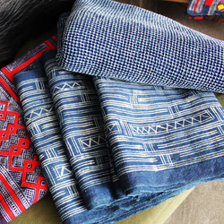 モン族伝統織物　ロウケツ染め　藍染め　生地　テーブルクロス　ハンドメイド　手芸　タペストリー mon-f 5枚目の画像