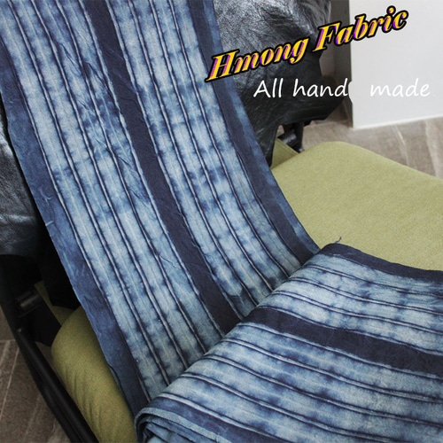 モン族伝統織物 ロウケツ染め 藍染め 生地 テーブルクロス  