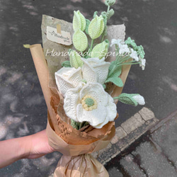 手工·鉤織·玫瑰花束·花·仿真花·花系列·情人節禮物·結婚禮物·禮物·礼品·棉線·創意·居家·復古風·婚禮·裝飾·饰品 第2張的照片