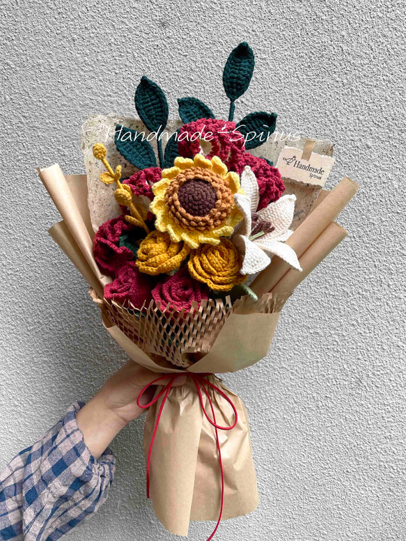 手工·鉤織·玫瑰花束·花·仿真花·花系列·情人節禮物·結婚禮物·禮物·礼品·棉線·創意·居家·復古風·婚禮·裝飾·饰品 第3張的照片