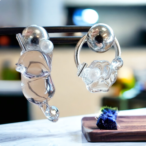 クリア猫のメタルピアス イヤリング シルバー パール イヤリング  