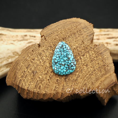 5,77ct Kingman Turquoise ブラックウェブ キングマンターコイズ