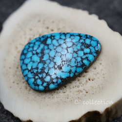 5,77ct Kingman Turquoise ブラックウェブ キングマンターコイズ K-90  ルース 天然石 3枚目の画像