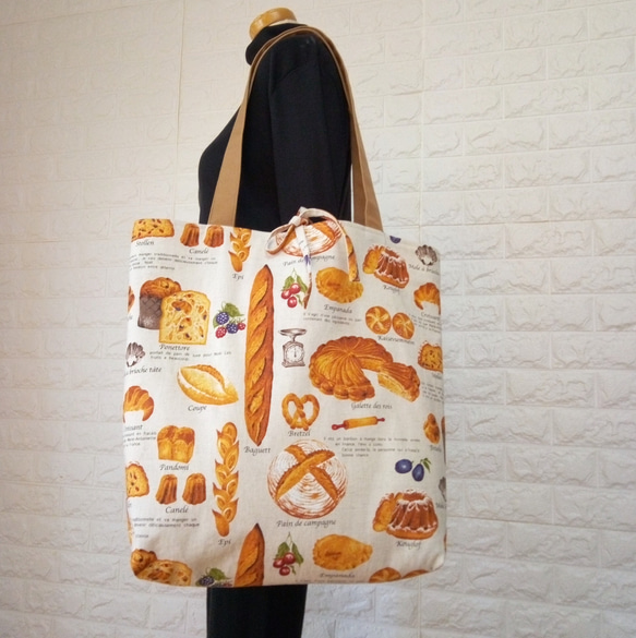 見るからに美味しそうなパン柄のトートバック底板付き        Ω 人気・おすすめ｜使いやすい・旅行におすすめ 品質保証 全国発送 日本国内発送・最短翌日お届け