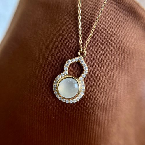 天然ダイヤモンド付きヒスイペンダントk18 （新品 ゴールド18 K