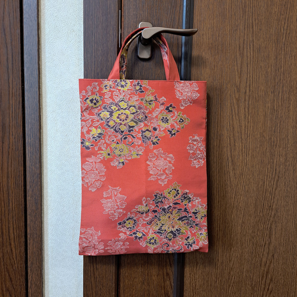 専用　大島紬、帯リメイク　ハンドメイド　利休バック ハンドメイド着物リメイクバック(赤帯、大島紬)