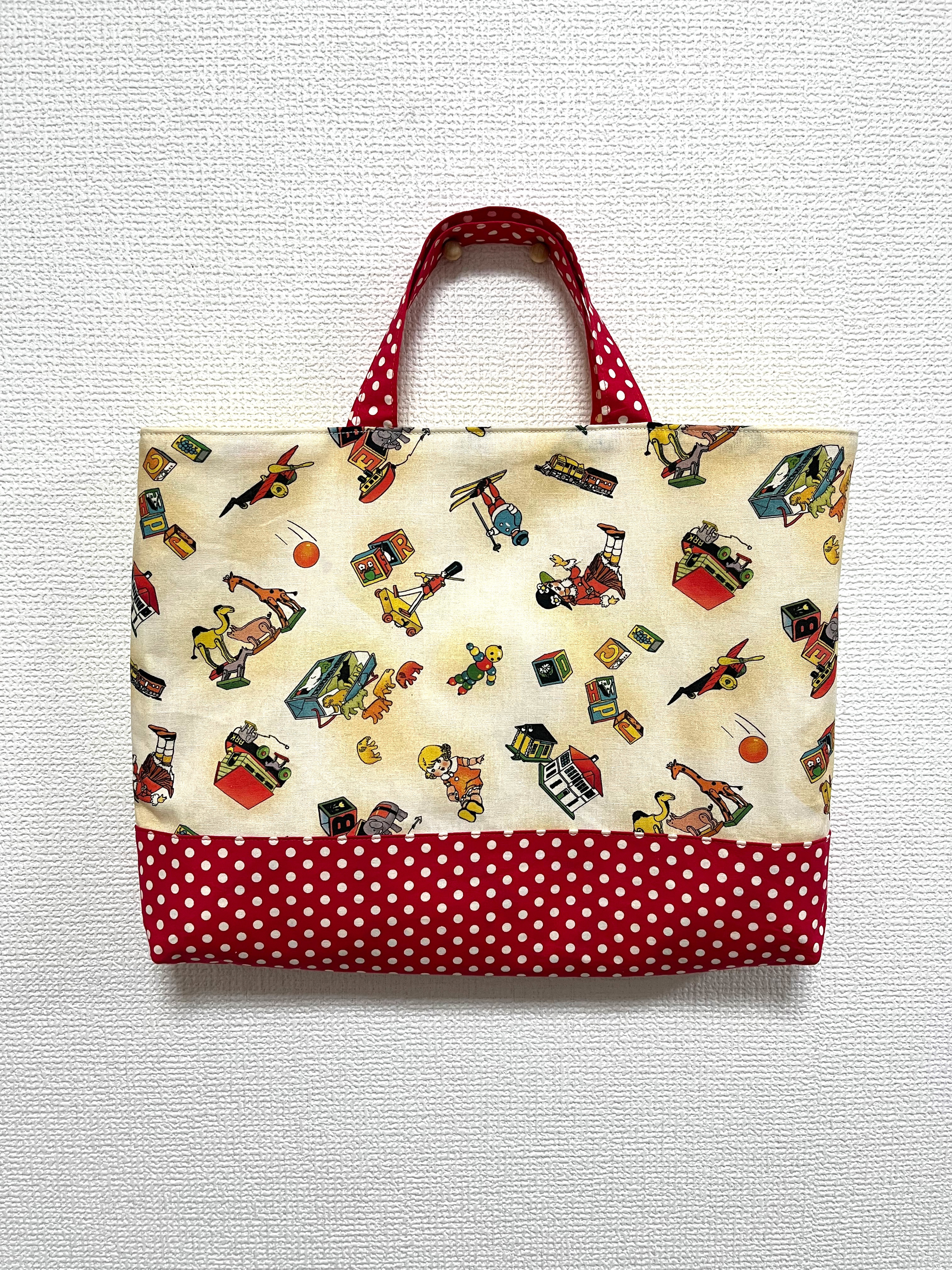 POP RED ハンドメイド　入園入学グッズ　赤　レッスンバッグ　体操着入れ POP RED ハンドメイド 入園入学グッズ 赤 レッスンバッグ 体操着入れ