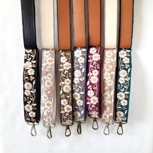 ストラップショルダー インド刺繍リボン フェイクレザー スマホ