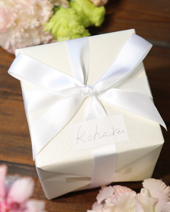 手元供養『こはる -水中花（ピュアホワイト）-』ガラス位牌 祈り メモリアル仏具 遺灰 遺骨 ペット 愛犬 愛猫 分骨 ご遺灰など ご遺骨 水中花 ピュアホワイト ご遺灰 ローマ字か平仮名 **