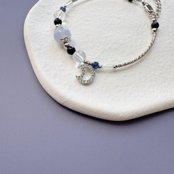 藍砂石 藍紋瑪瑙 白水晶 藍玉髓 925銀管 天然石手鍊 手環 第2張的照片