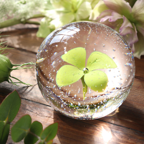 手元供養『こはる -水中花（四つ葉のクローバー）-』ガラス位牌