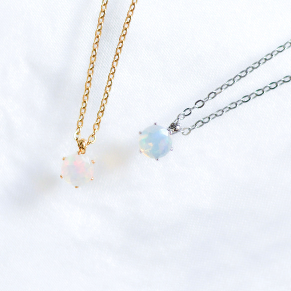 天然石オパールのシンプルな一粒ネックレス】ホワイト 虹色 /5mm