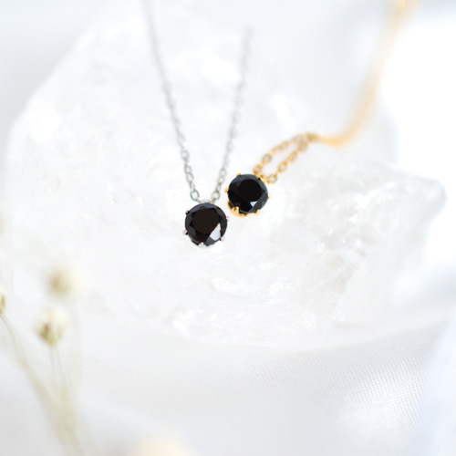 天然石ブラックスピネルの一粒ネックレス】黒5mm つけっぱなしOK