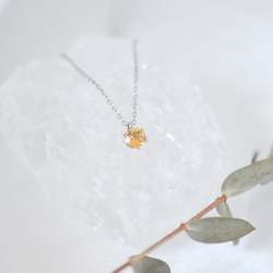 【天然石インペリアルトパーズのシンプルな一粒ネックレス】黄色/5mm/サージカルステンレス 4枚目の画像