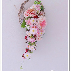 【春リース】再販・限定1個、流れるように桜満開、バッグ型リースの壁飾り。「Creema限定」 1枚目の画像