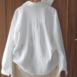 ホワイト.刺繍綿のシャツ　ブラウス 　白い長袖シャツ　 3枚目の画像