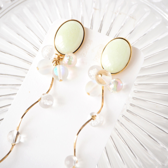 七宝焼 Bubble Spiral Ovalピアス ~Ivory~ ピアス（スタッド・一粒