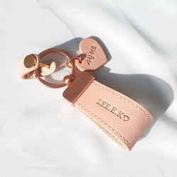 個性化汽車鑰匙圈真皮義大利皮革心形姓名牌鑰匙圈週年紀念禮物 第1張的照片