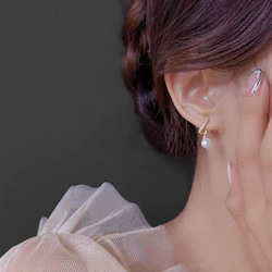 淡水珍珠耳環流行無痛無孔金白水晶矽膠套氧化鋯真珍珠耳環 第18張的照片
