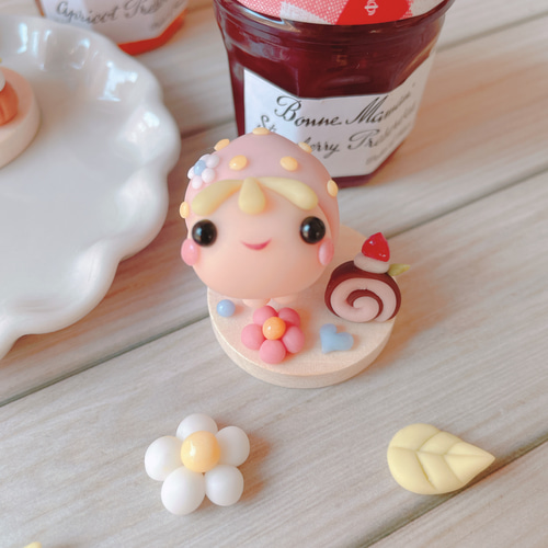 おまとめ中 とびつき猫 ミニチュアスイーツ 樹脂粘土 いちご おまとめ