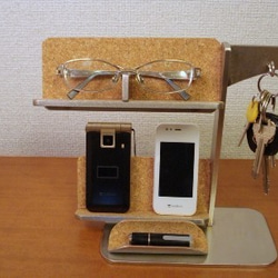 誕生日プレゼントに　腕時計スタンド　アクセサリースタンド　キー・メガネ・携帯電話スタンド 小物トレイ付き 3枚目の画像