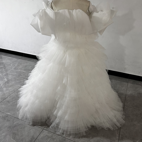 高品質！ もこもこウエディングドレス ソフトチュール 柔らかく重ねた  