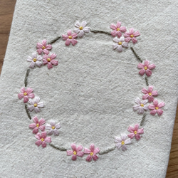 桜刺繍のブックカバー 5枚目の画像