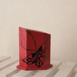再販‼︎赤×黒蝶の和紙　眼鏡立て/小物立て 1枚目の画像