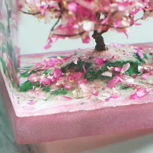 ☆レジンアート・ピンクラグーン☆ ピンクの薔薇 5センチ球体 #レジン好き #ハンドメイド #レジン