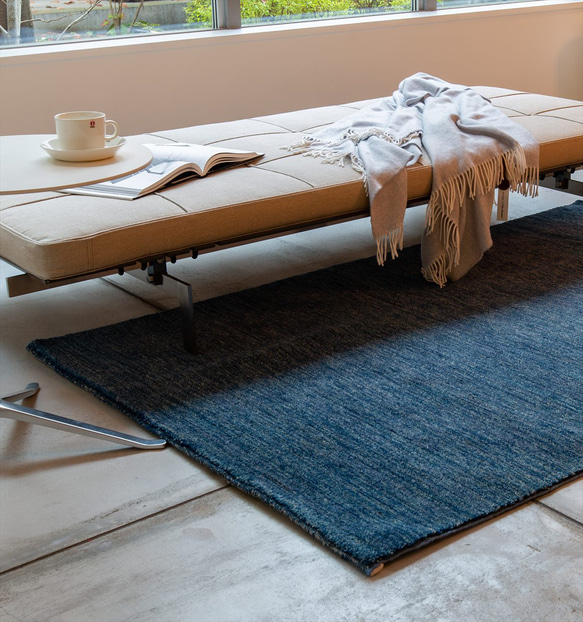 本週特色商品 42% OFF] 四季地毯天然手工編織地毯起居尺寸 247x194 公分藍色 第4張的照片