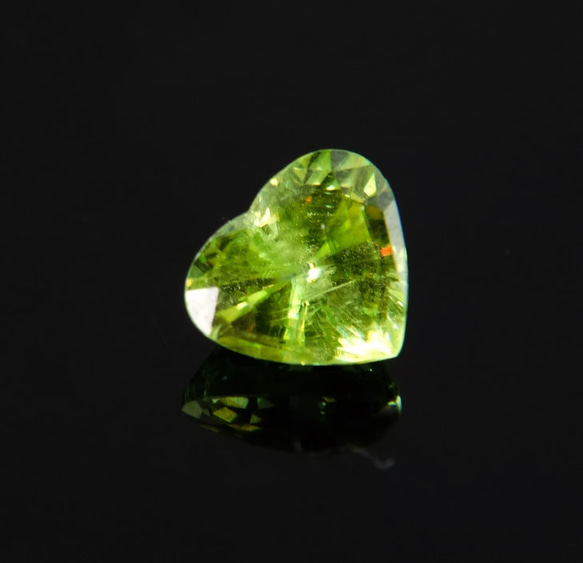 天然スフェーン1.82ct 6枚目の画像