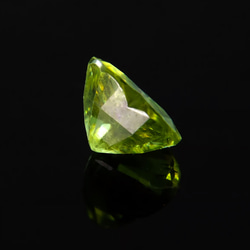 天然スフェーン1.82ct 8枚目の画像