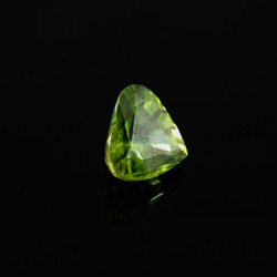 天然スフェーン1.82ct 9枚目の画像