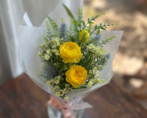 ラナンキュラスの小さなブーケ(アーティフィシャル) スワッグ